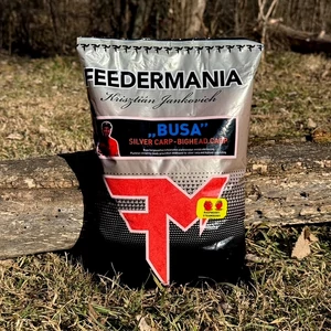 Feedermania Groundbait Busa Prémium Fenekező Málna-Eper 2500g / Etetőanyag
