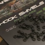 Kép 3/3 - Gardner Covert Hook Swivels 20 / Horog mini forgókapocs