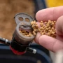 Kép 5/5 - Guru Sprinkle Lids Large / Rakósbotos etetőcsésze szórófedő